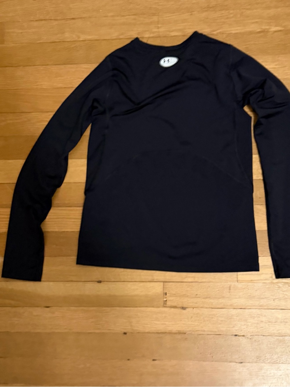 Under Armour Men’s Black Long-Sleeve Crewneck Performance Top